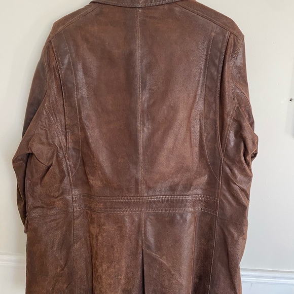 Danier distressed brown leather jacket - Picture 2 of 4